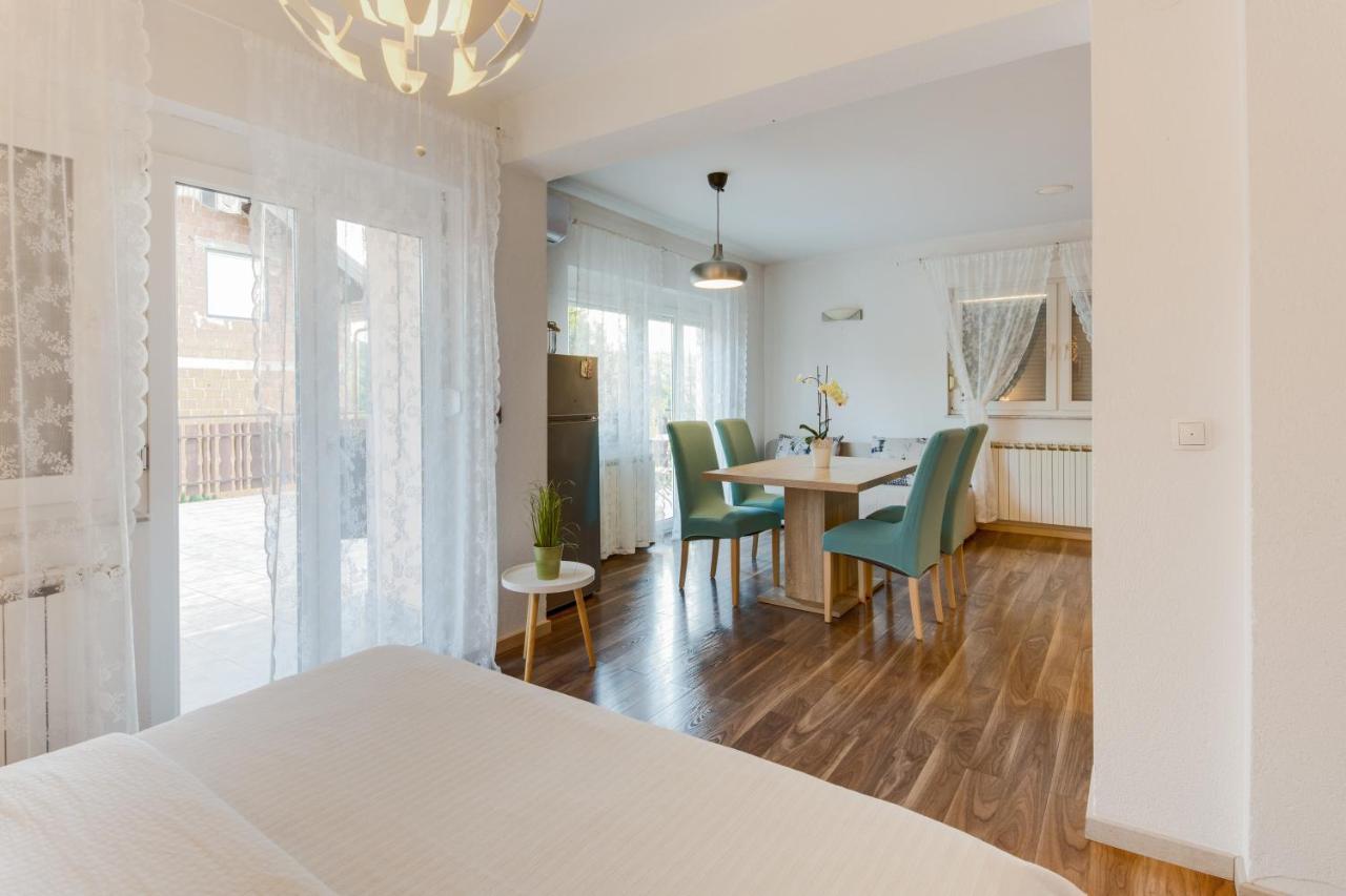 Apartments Nika Slunj Exterior photo